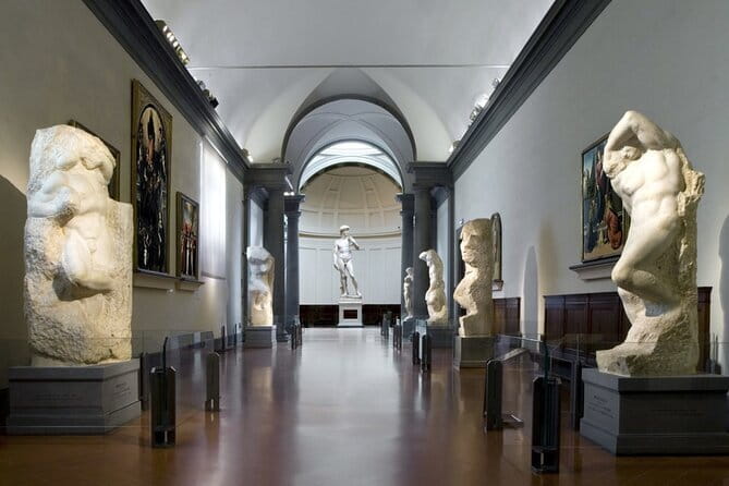 Accademia & Uffizi Museums: Small Group Tour with Optional Lunch - Uffizi: Botticelli’s Hits and the Leonardo Thread