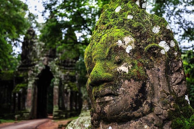 Angkor 2-Day Sunset & Sunrise Small-Group Tour - Day 2 Angkor Wat sunrise: leaving 4:10 to 4:30 am