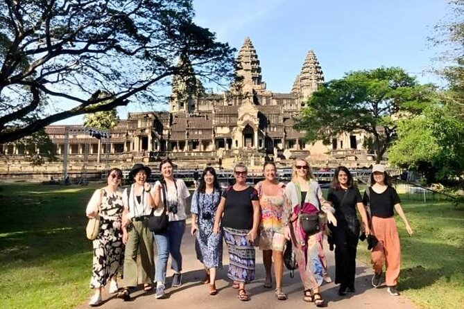 Angkor Wat Sunset Small Group Tour with Lunch Included - The Small-Group Ride From Siem Reap: Why It Makes Sense