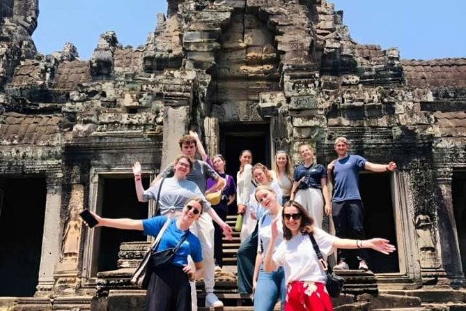 Angkor Wat Sunset Small Group Tour with Lunch Included - Guides You Can Actually Rely On: The Human Part of the Circuit