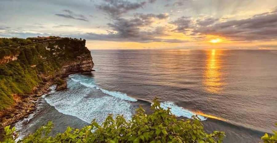 Bali: Kecak Fire Dance Show & Uluwatu Temple Entry Ticket - Fire Dance at Uluwatu: Sunset Energy Plus a Real Timing Factor