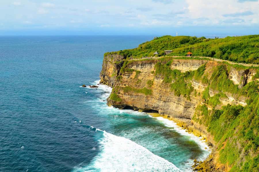 Bali: Kecak Fire Dance Show & Uluwatu Temple Entry Ticket - Choosing Seats, Getting Photos, and Why Guides Matter Here