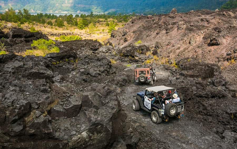 Bali/Mount Batur: Private Sunrise Jeep Tour & Hot Spring - Pickup, meeting point, and drop-off: what the route means for your day