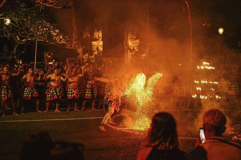 Bali: Ubud Kecak and Fire Dance Show Tickets - Key Things You’ll Notice at the Ubud Kecak and Fire Dance