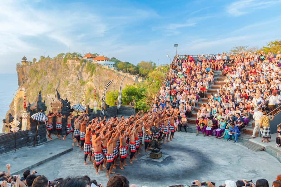 Bali: Uluwatu Kecak and Fire Dance Show Entry Ticket - Why Uluwatu Kecak feels like more than a show