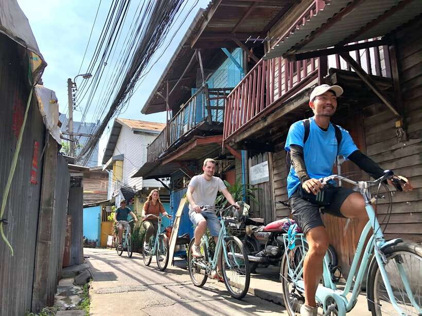 Bangkok: Backstreets and Hidden Gems Bike Tour - Backstreets of Thonburi: the Bangkok shortcut to real daily life