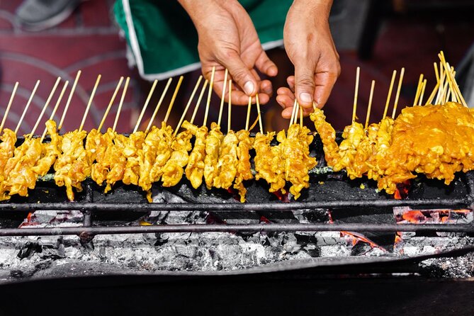 Bangkok Backstreets Food Tour with 15+ Tastings - Chinatown backstreets on foot (and why that matters)