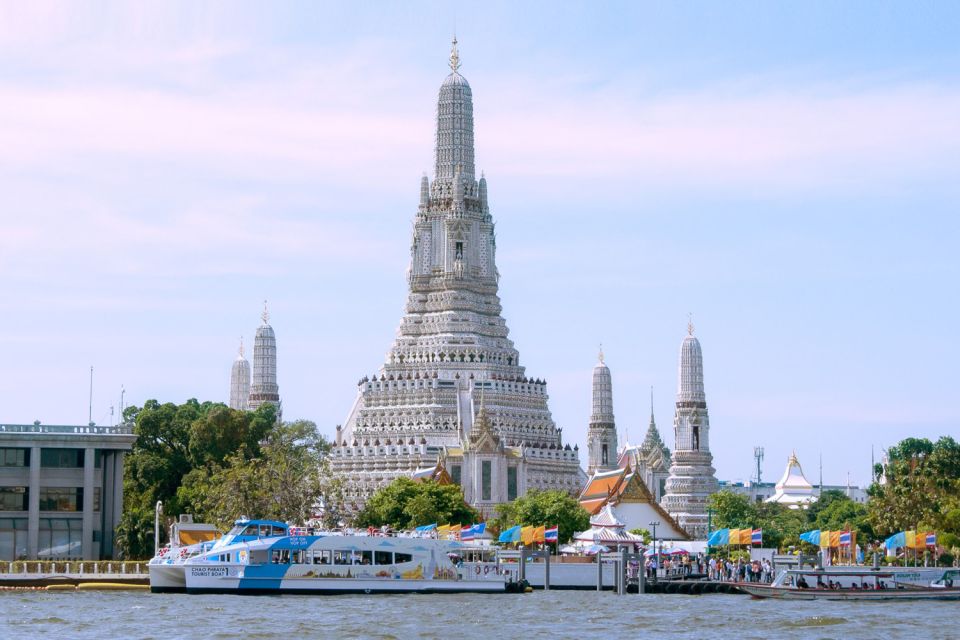 Bangkok: Chao Phraya River Hop-on Hop-off Boat - The day plan in real time: when boats run and how to pace your hops
