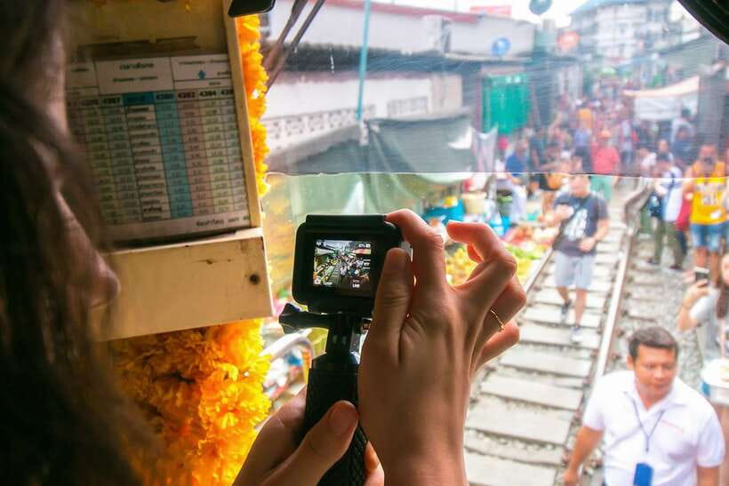 Bangkok: Damnoen Saduak Market and Maeklong Railway Market - Who should book, and who might not love it