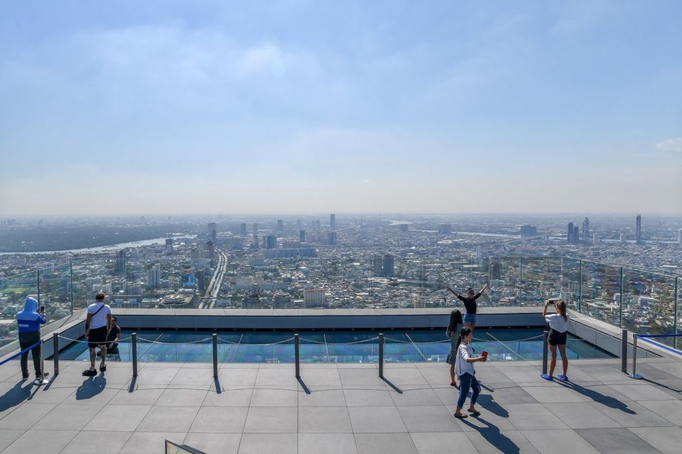 Bangkok: Damnoen Saduak, Train Market & Mahanakhon Day Trip - Floating Market Time: Eat, Browse, and Pace Yourself
