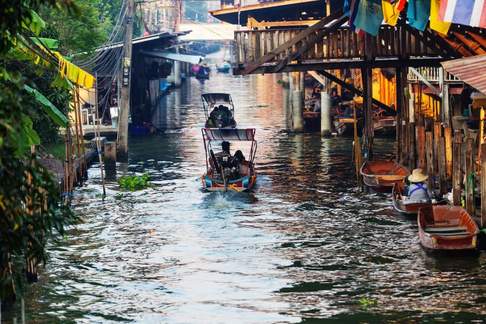 Bangkok: Damnoen Saduak, Train Market & Mahanakhon Day Trip - Price and Value: Why This Day Trip Costs About $23