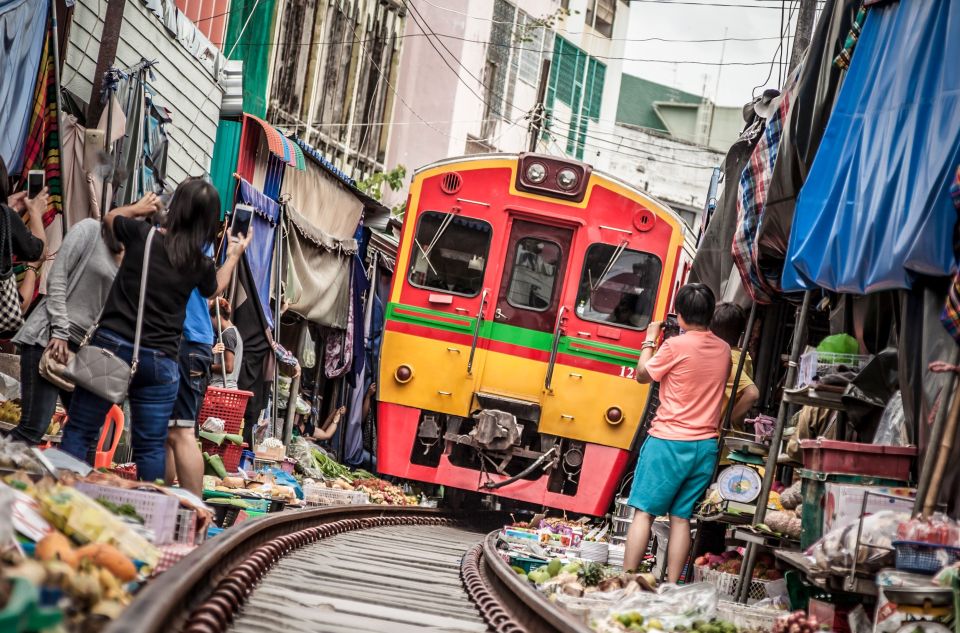 Bangkok: Damnoen Saduak, Train Market & Mahanakhon Day Trip - Who This Tour Fits (and Who Might Want a Different Plan)