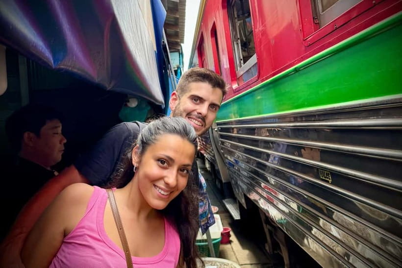 Bangkok: Floating Market and Train Market Experience - Practical Tips: Heat, Photos, and What to Bring