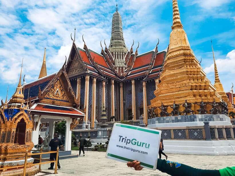 Bangkok: Grand Palace and Wat Phra Kaew Guided Walking Tour - Meeting point and timing: how to avoid starting the day stressed
