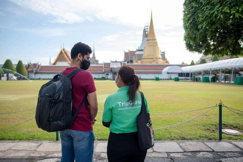 Bangkok: Grand Palace and Wat Phra Kaew Guided Walking Tour - Walking pace, heat, and who should (and shouldn’t) go