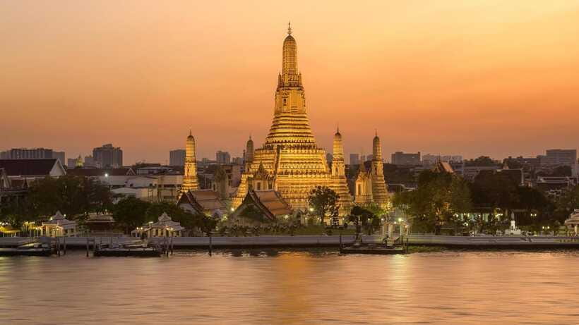 Bangkok: Grand Palace, Wat Pho, and Wat Arun Guided Tour - What Makes This Tour Feel Worth It: Small Group Guides Like Sunday, CK, Betty, Eve, Guitar
