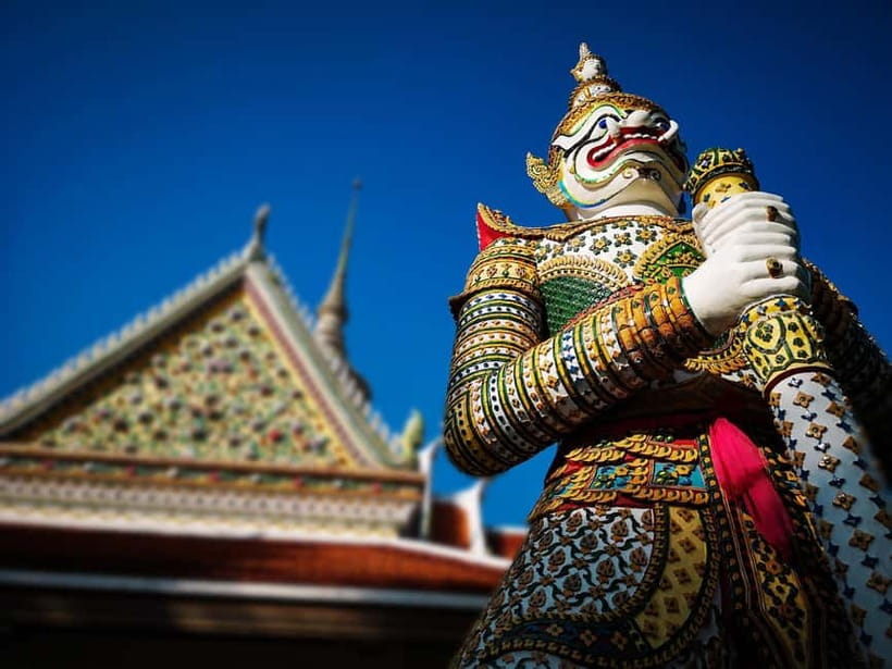 Bangkok: Grand Palace, Wat Pho, Wat Arun Sacred & Local Tour - Wat Arun: Temple of Dawn Views From the River
