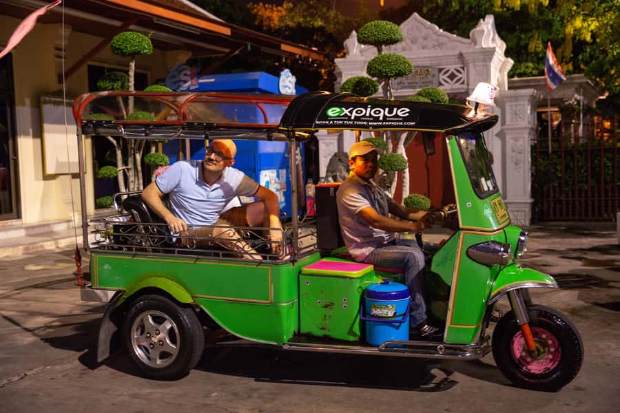 Bangkok: Markets, Temples and Food Night Tour by Tuk Tuk - Key things to know before you go