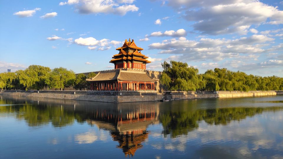 Beijing: Forbidden City Tour(Group/Private)-Tickets Included - The Forbidden City with a guide: central axis, west courtyards, Imperial Garden