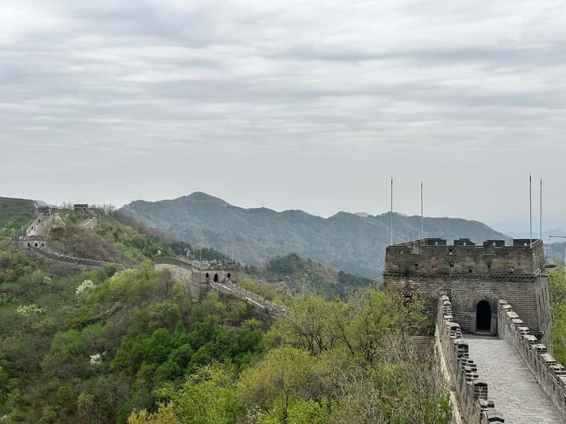 Beijing: Mutianyu Great Wall Daily Tour with Ticket & Lunch - Price and value: why $18 works on this day trip