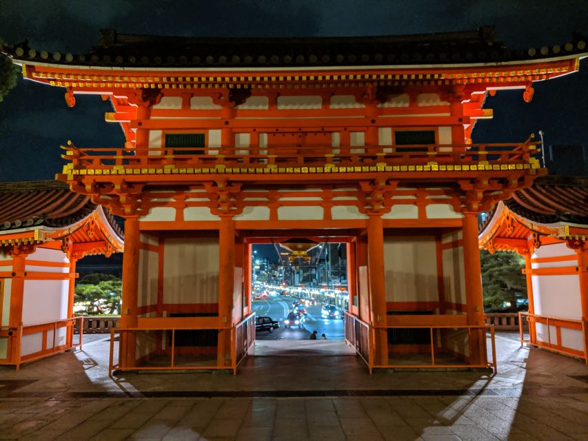 Best of Kyoto: Gion, Geisha, Pagodas & Cobblestones - Why Gion at Night Feels Like Kyoto’s Real Mood