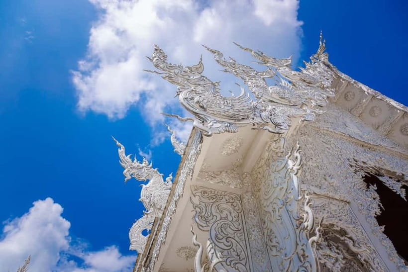 Chiang Mai: White, Red/Black & Blue Temples Tour with Lunch - Dress code, pacing, and practical tips so you don’t lose time
