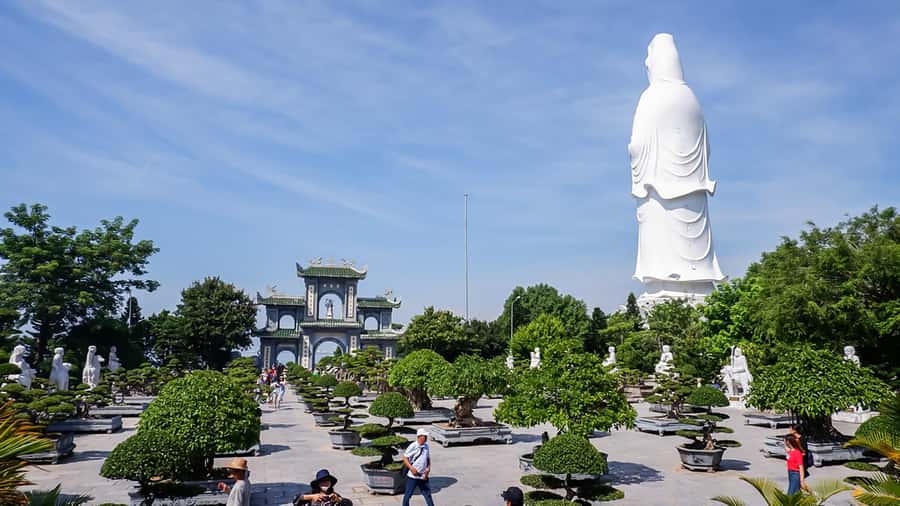 Da Nang: Lady Buddha, Marble Mountains, and Am Phu Cave Tour - Marble Mountains: 146 Steps, Caves, and the Xa Loi Tower Area
