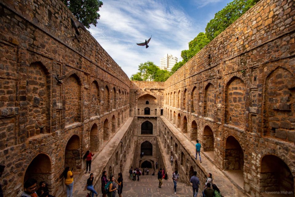 Delhi: Private Old & New Delhi Guided Half- or Full-Day Tour - Old Delhi’s power move: Jama Masjid and the rickshaw into Chandni Chowk