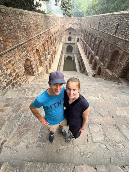 Delhi: Private Old & New Delhi Guided Half- or Full-Day Tour - Red Fort (outside), Raj Ghat, and the meaning behind the landmarks