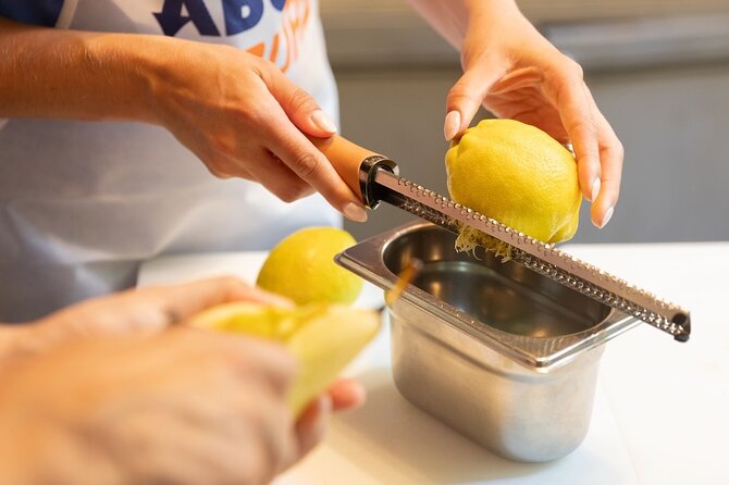 Florence Pizza or Pasta Class with Gelato Making at a Tuscan Farm - The meal experience: wine, beer, and eating what you built