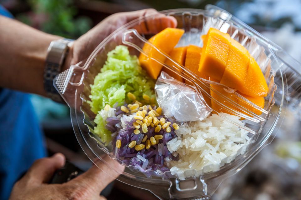 From Bangkok: Damnoen Saduak Floating Market Guided Tour - The Guide and Group Size: Why This Feels Smooth