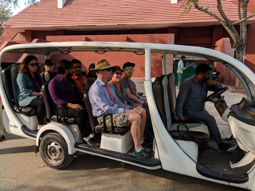 From Delhi: Taj Mahal and Agra Fort Private Sunrise Tour - Private guide experience: how the narration can make or break it