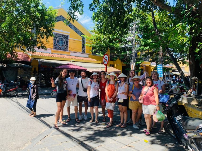From Hoi An: Market Tour, Basket Boat Ride and Cooking Class - Coconut leaf souvenirs and on-water moments you can take home