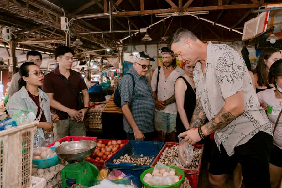 From Hoi An: Market Tour, Basket Boat Ride and Cooking Class - Hands-on Vietnamese cooking class: Bánh cuốn, Bánh Xèo, Phở, and Chè