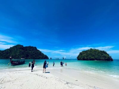 From Krabi: Phi Phi Early Bird & 4 Islands by Speedboat - Pickup from Krabi: plan for the van, then the speedboat