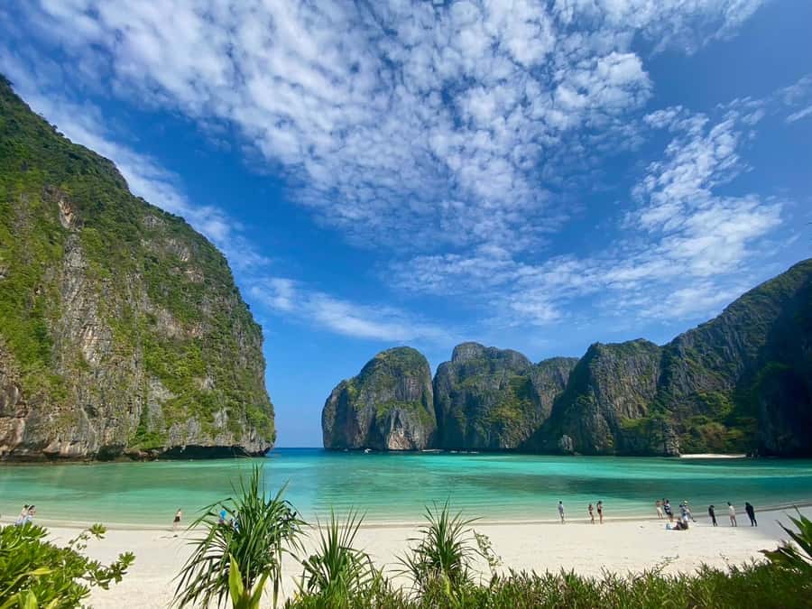 From Krabi: Phi Phi Early Bird & 4 Islands by Speedboat - Bamboo Island lunch break: food on the beach that feels worth it