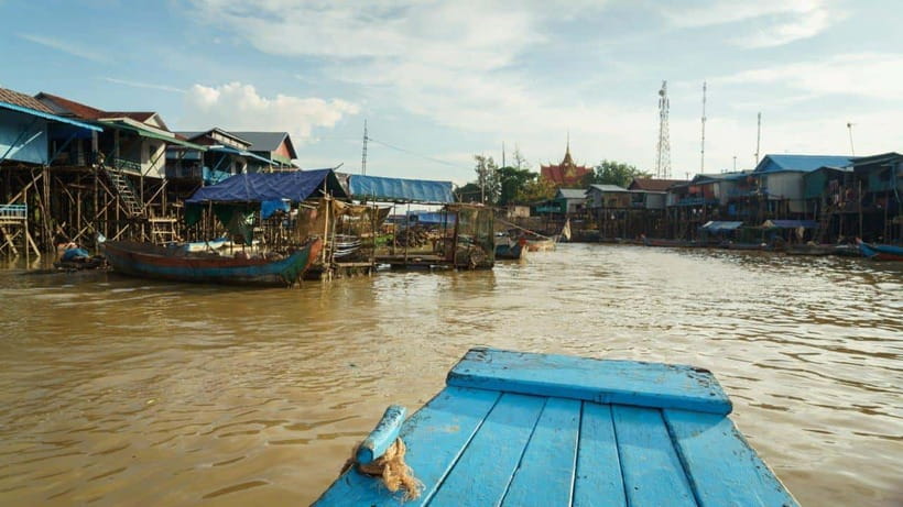 From Siem Reap: Kampong Phluk Floating Village Tour by Boat - Walking Through the Village: Where Respect Matters