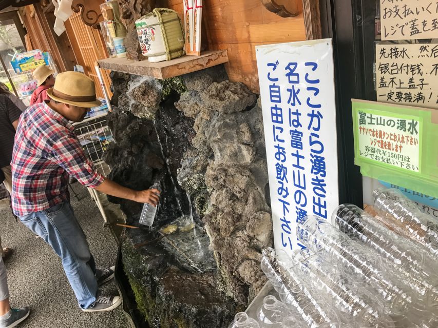 From Tokyo: Mount Fuji Full-Day Sightseeing Trip - Hikawa Clock Shop stop: free time to reset and browse
