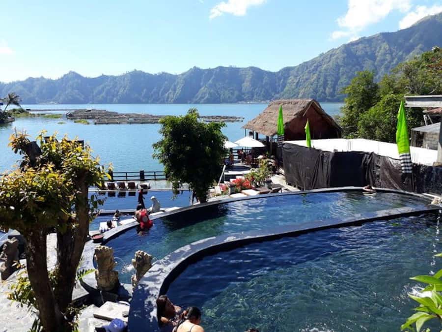 From Ubud: Mount Batur Hiking With Hotspring - Sunrise at the summit and crater time: the payoff moments