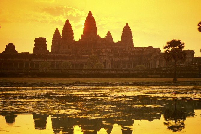 Full-Day Angkor Wat Sunrise Private Tour with Guide from Siem Reap - Why 4:30am is the smartest plan in Siem Reap