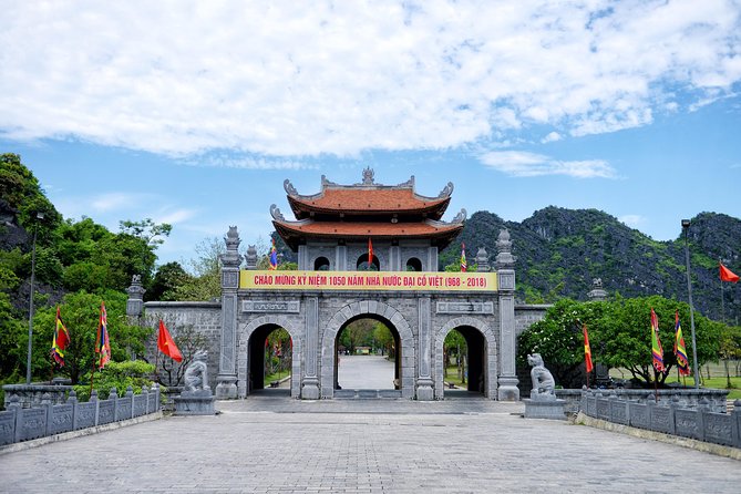 Full-Day Ninh Binh Highlights Tour from Hanoi - Mua Cave and the 500 Steps: Where the Best Views Cost You Your Breath