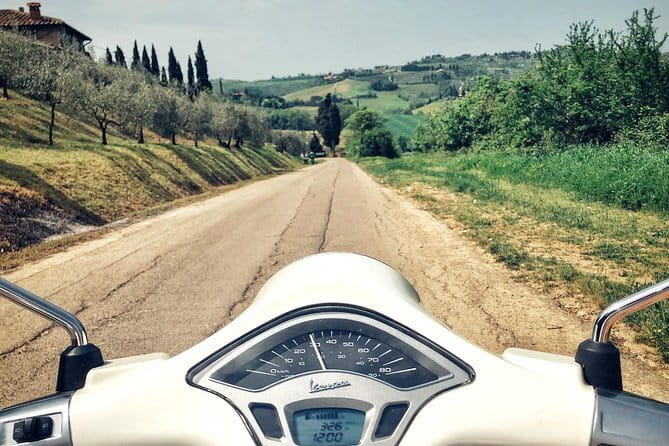 Half day Chianti Vineyard Escape from Florence with Wine Tastings - Gallo Nero facts on the bus: why the guide’s talk helps