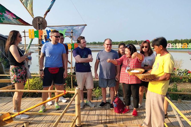 Half-Day Railway Market and Floating Market Tour in Thailand - What to Expect at the Floating Market (And How to Handle the Crowds)