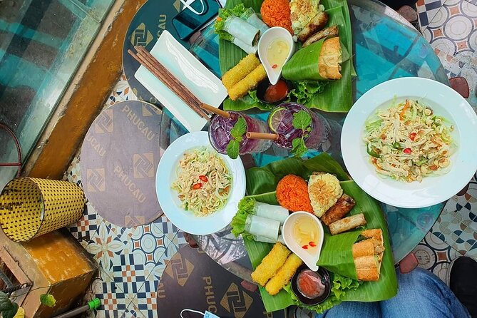 Hanoi Jeep Tour: Food, Culture and Fun by Vietnam Army Jeep - Long Biên Bridge: the photo stop with a real viewpoint over the Red River