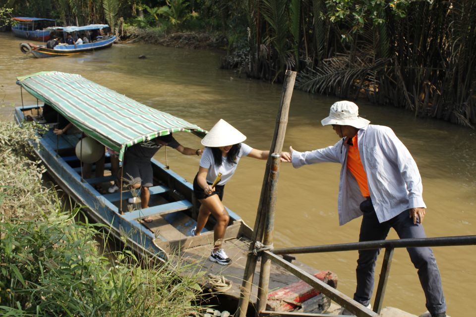 Ho Chi Minh: Full-Day Cu Chi Tunnels and Mekong Delta Tour - Ho Chi Minh City pickup (7 to 8 AM) and the first travel block