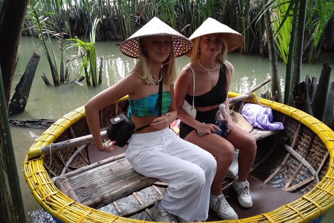 Hoi An Cooking Class(Market,BasketBoat Crabfishing&Cooking Class) - What You’ll Cook: Spring Rolls, Papaya Salad, Noodles, And More