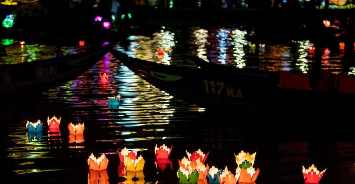 Hoi An : Hoai River Boat Trip by Night and Floating Lantern - Photos and Comfort: Small Things That Make a Difference