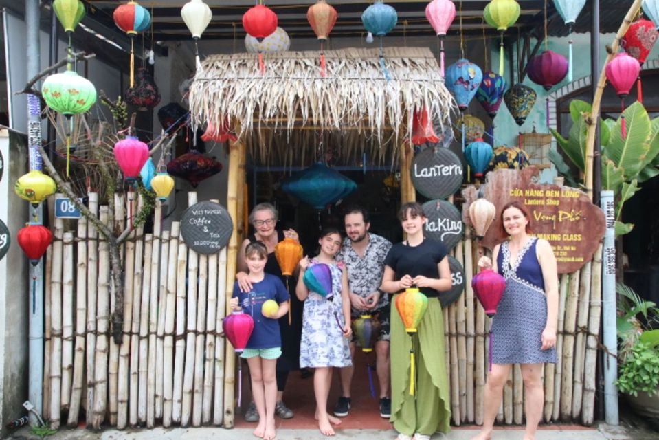 Hoi An: Vietnamese Foldable Lantern Making Class - Finishing, secret gift, and the folding lesson for travel