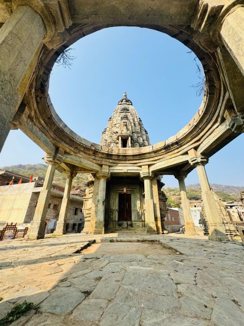 Jaipur: Private Full Day Sightseeing Tour By Car with Guide - A short workshop and crafts education (no pressure to buy)