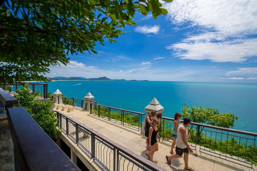 Koh Samui: Half-Day Island Highlights Tour with Hotel Pickup - Time for shopping, photos, and temple etiquette